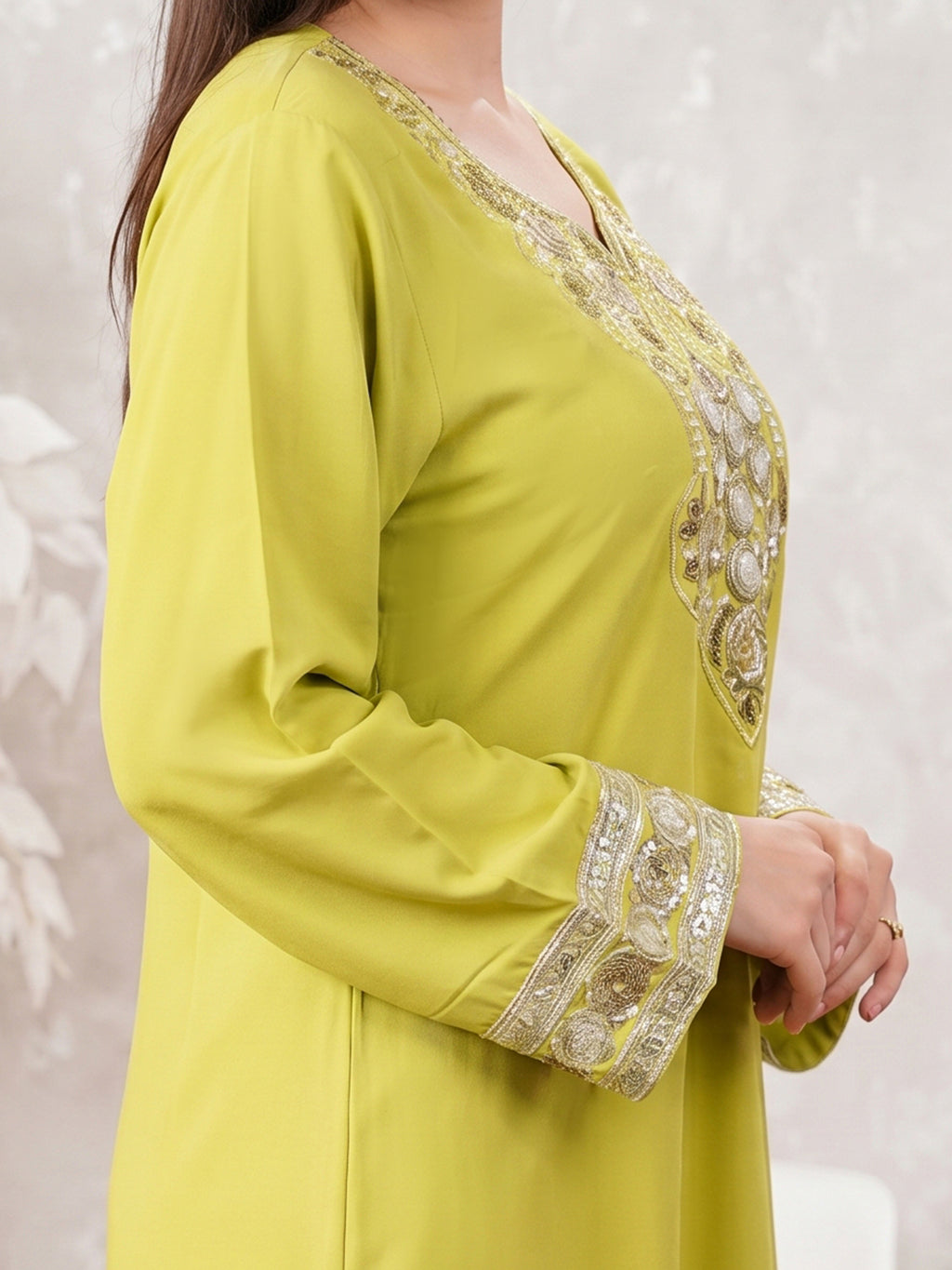 Abaya (AC)