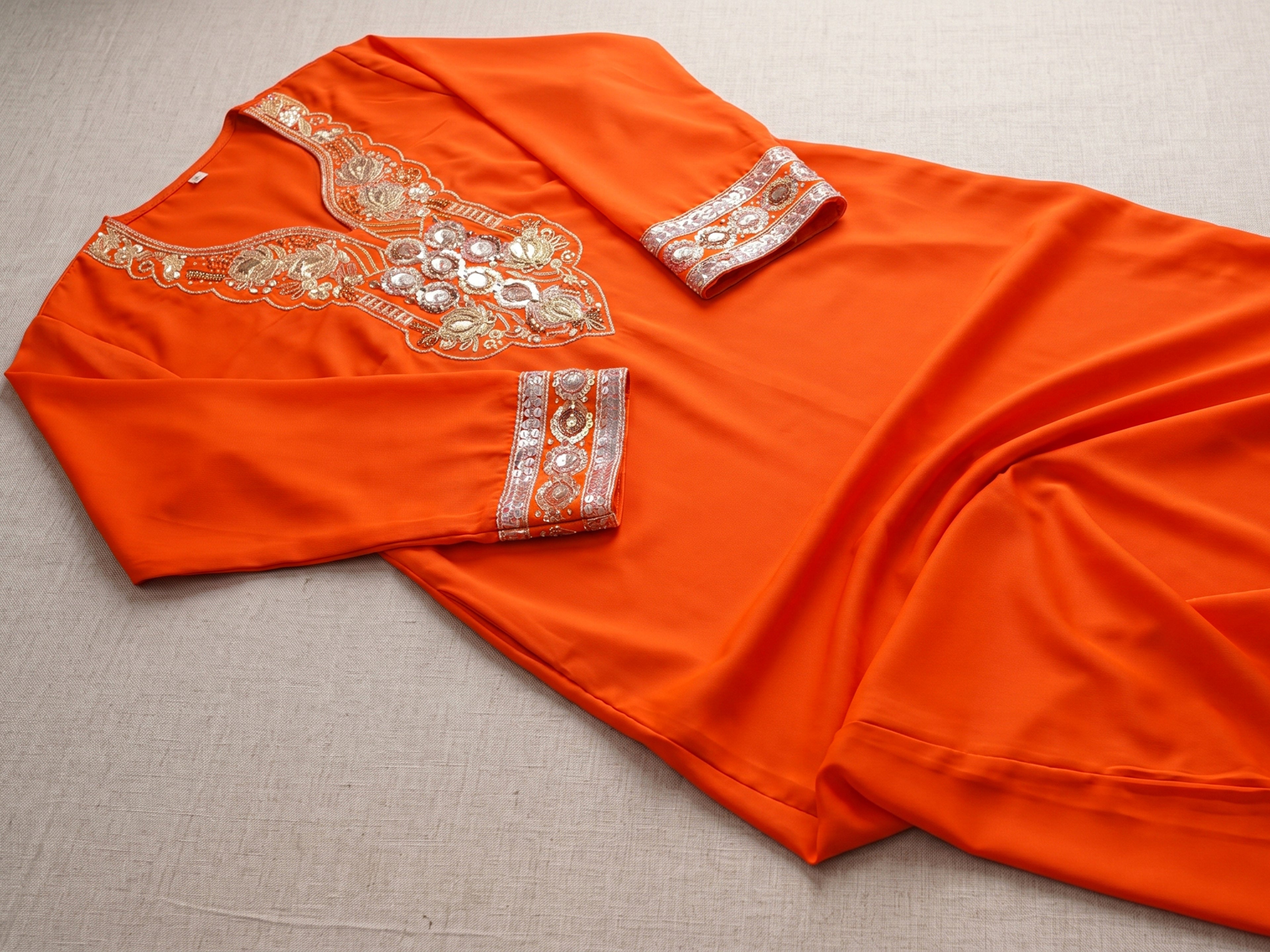 Abaya (AC)