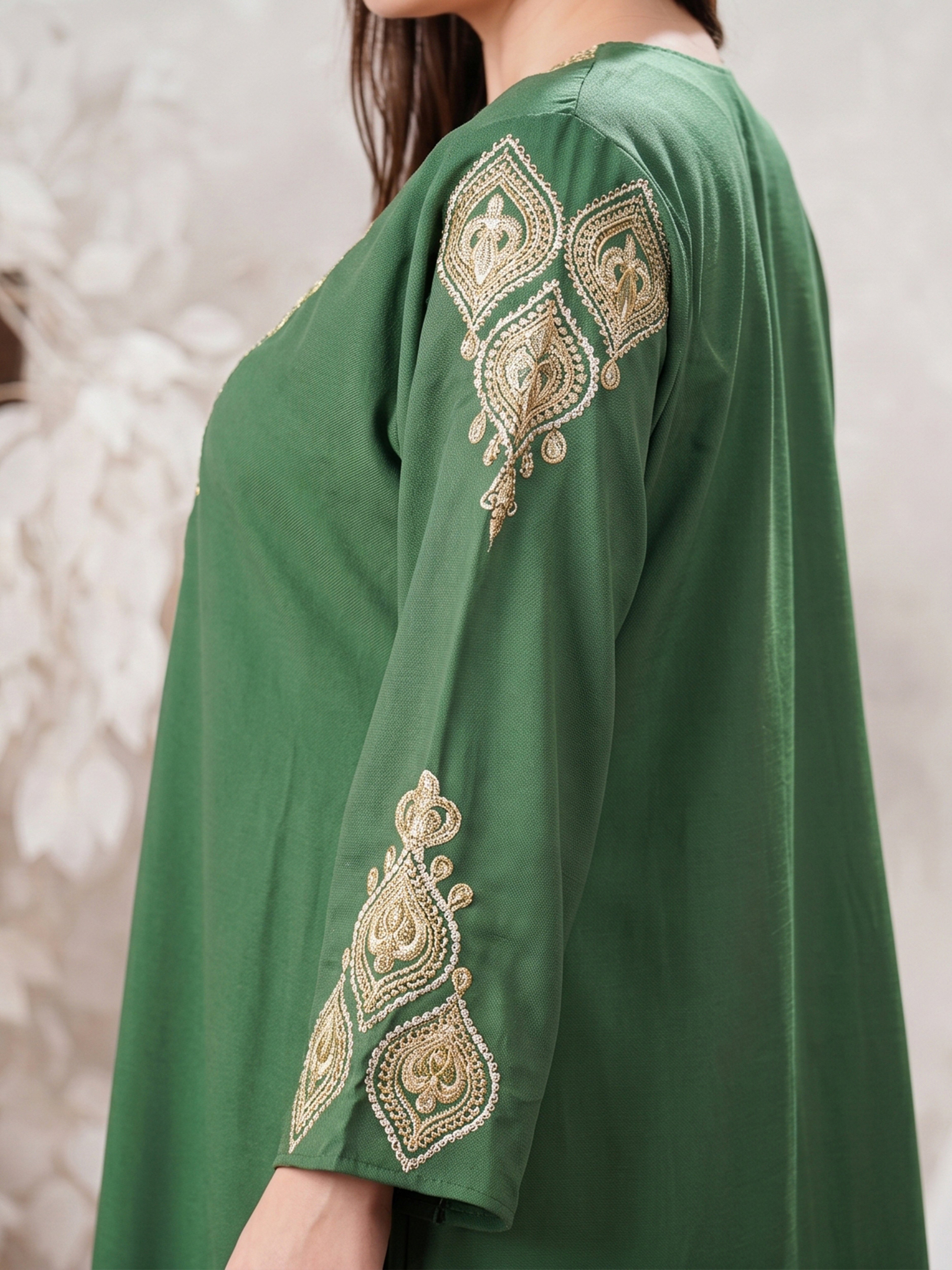 Abaya (AA)