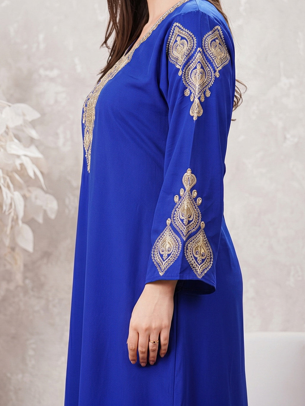 Abaya (AA)