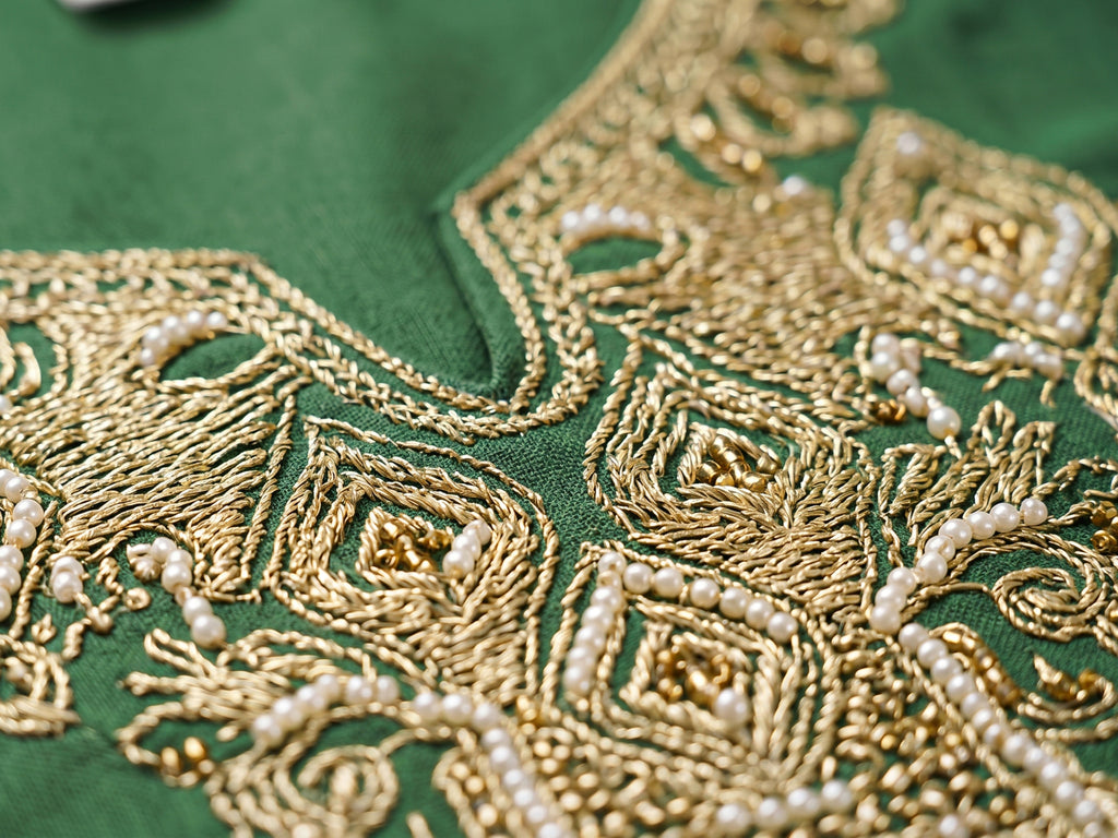 Abaya (AA)